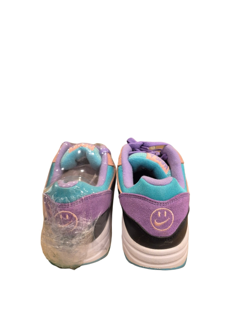 VTG nike airmax have a nike day