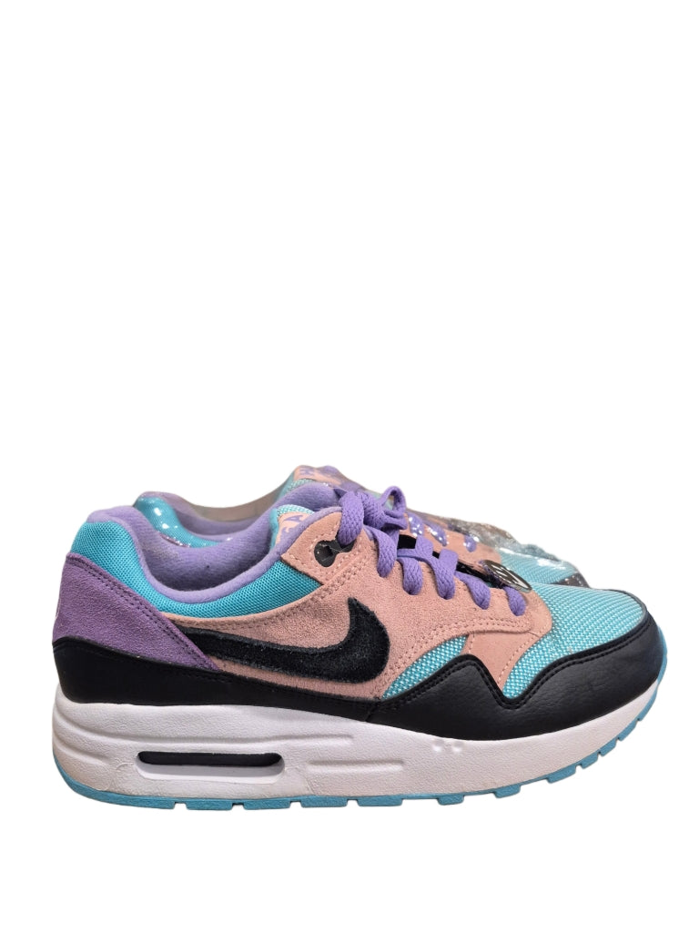 VTG nike airmax have a nike day