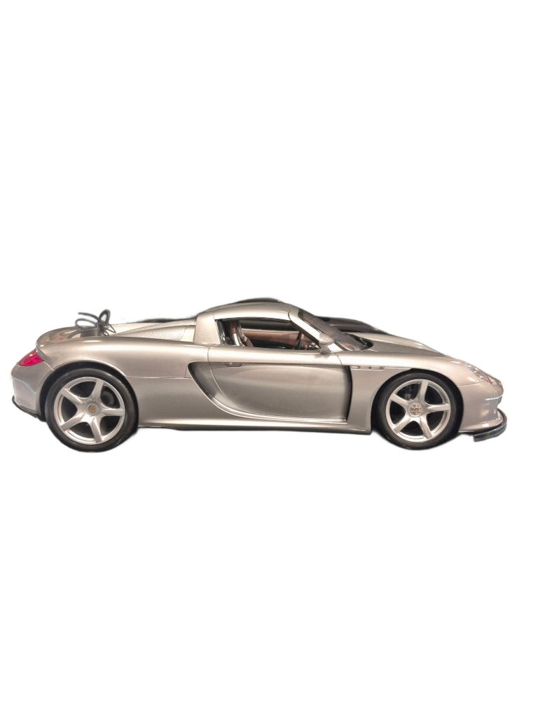 VTG Porsche model RC car