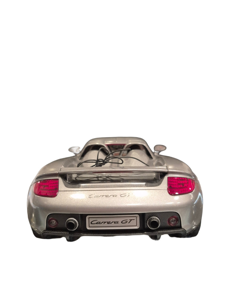 VTG Porsche model RC car